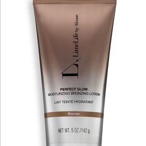 Limelife PERFECT GLOW
MOISTURIZING BRONZING LOTION